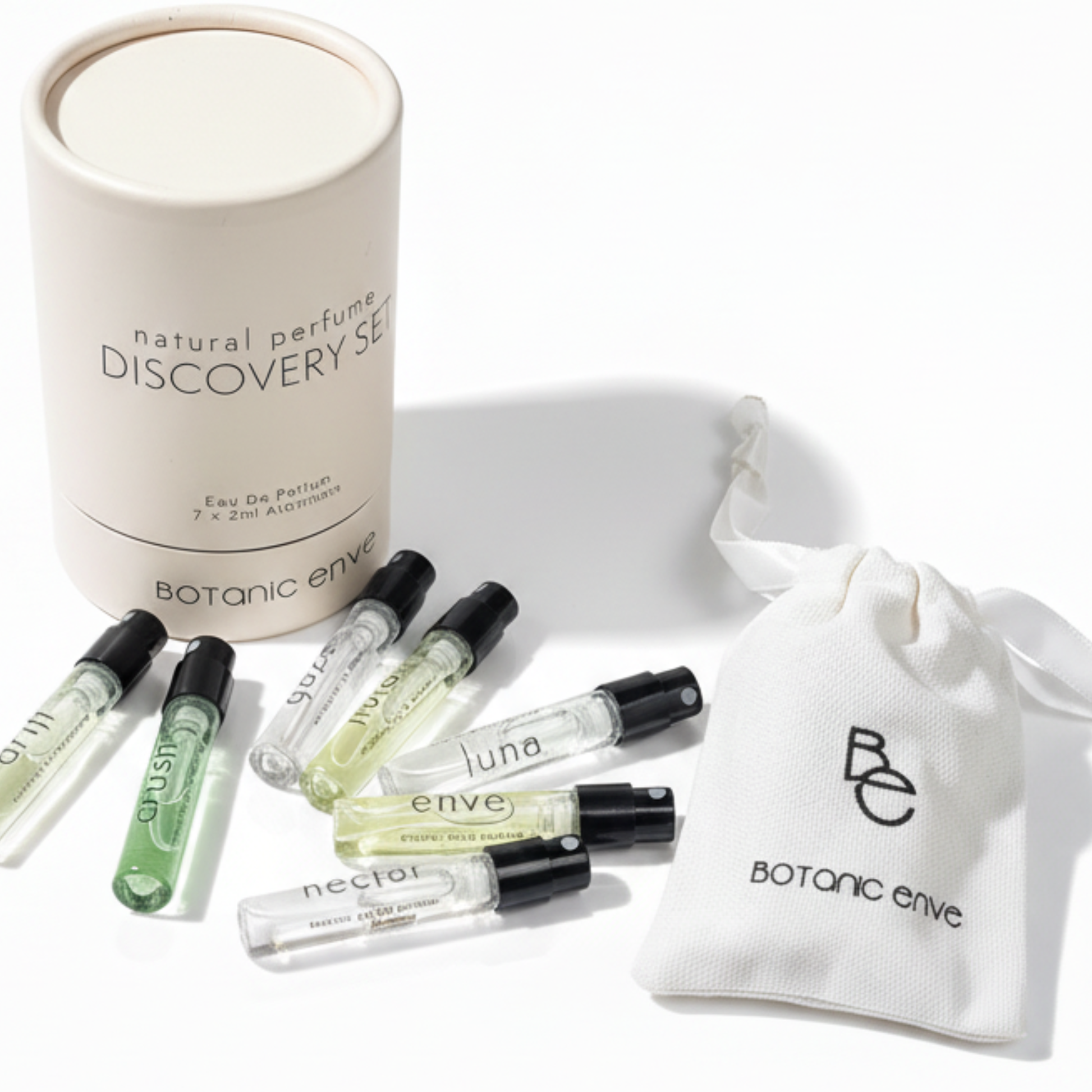 Botanic Enve natural perfume discovery set with small bottles and a pouch on a white background